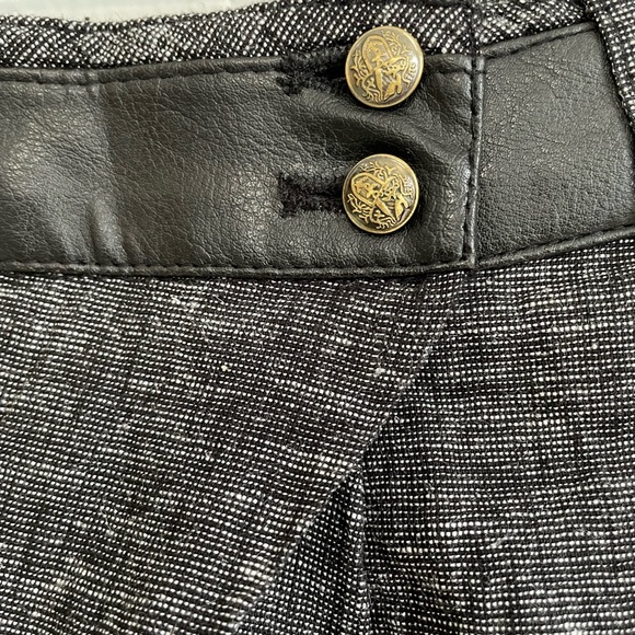 Only women’s pants size M gray and black - Picture 7 of 16